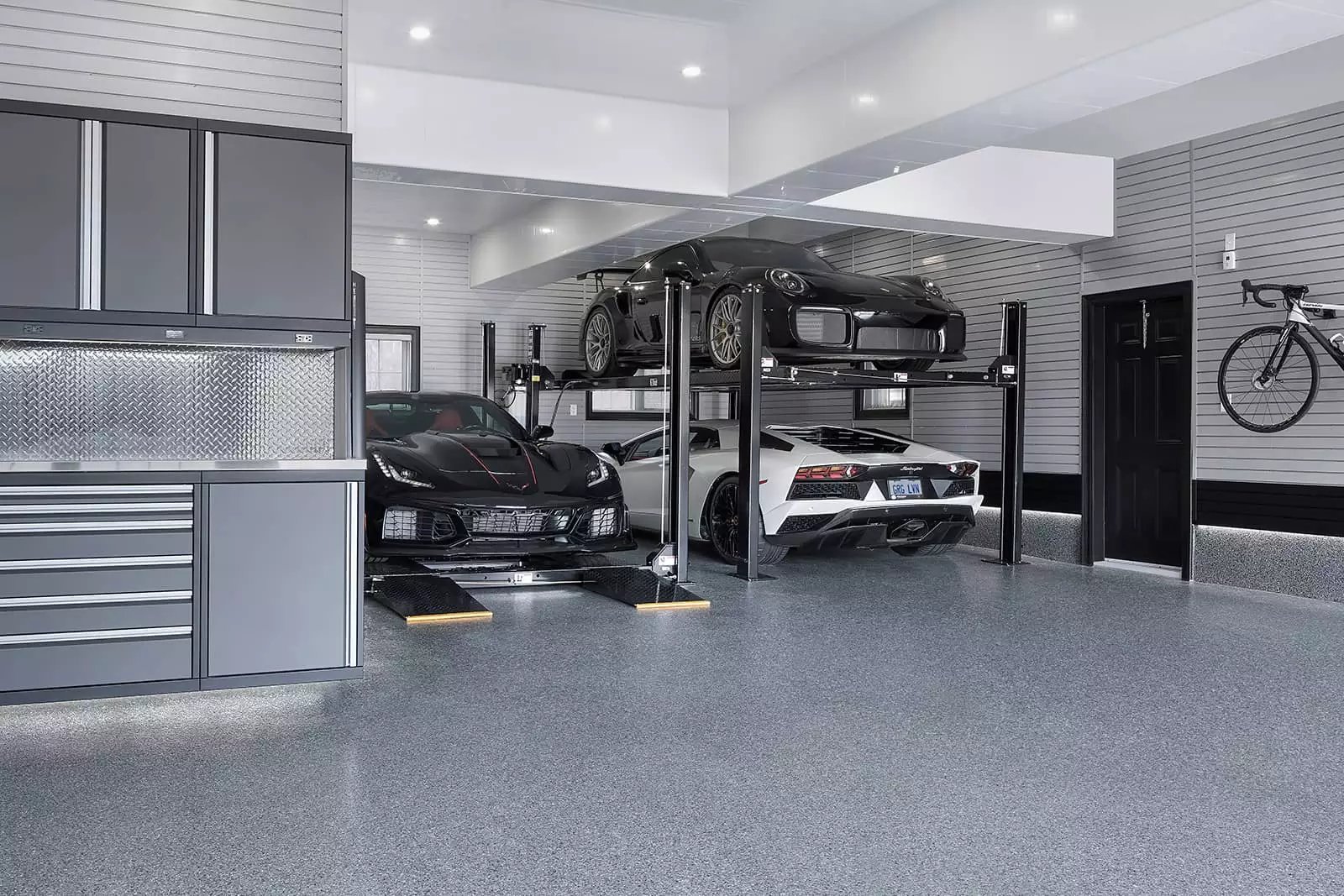 Double car lift - wide shot - Garage Living