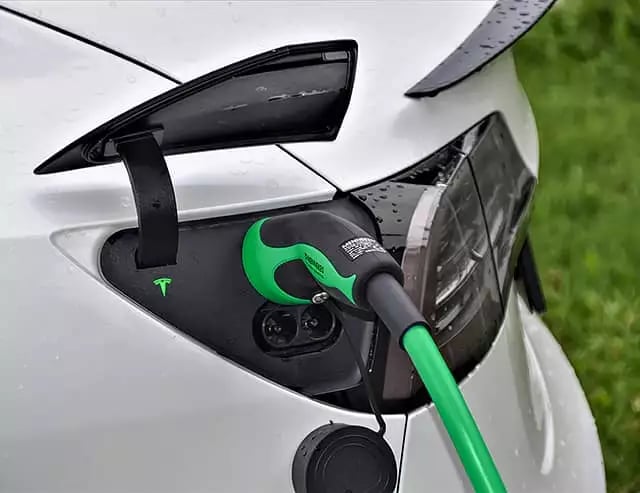 Recharge with car charging - Garage Living